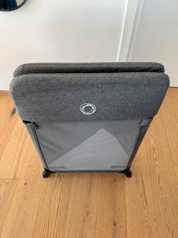 Bugaboo Stardust Reisebett, Grau, wie neu in Berg