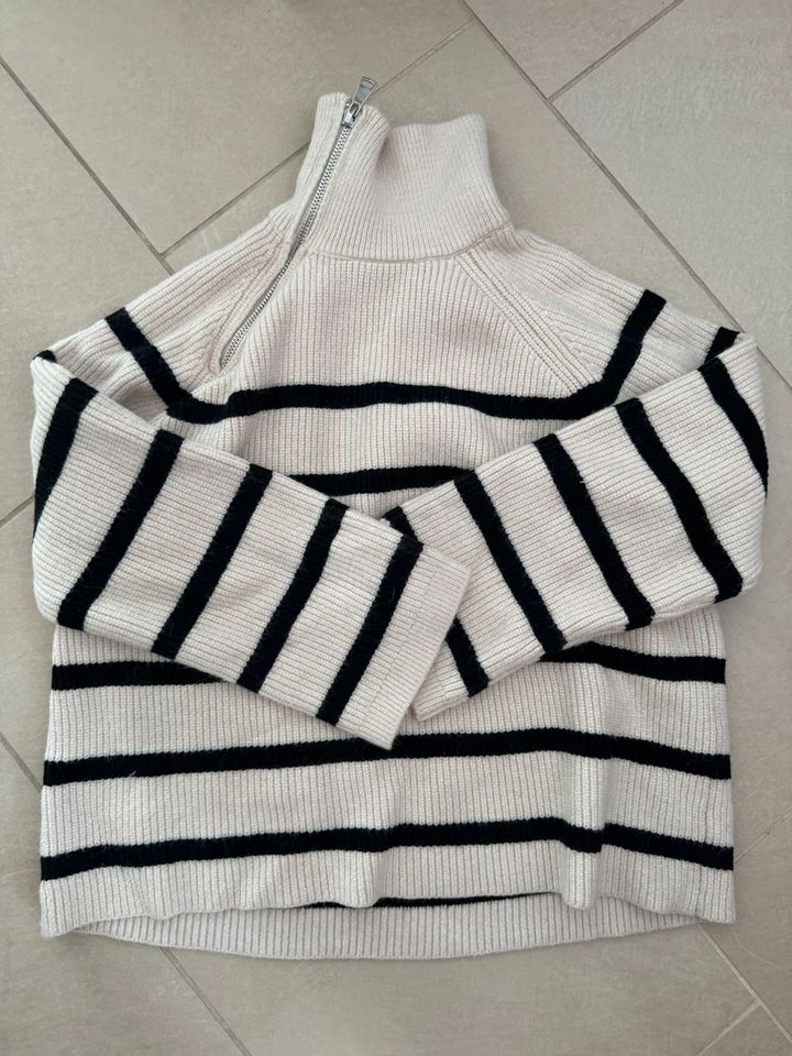 Zara Turtleneck-Sweater (L) in München