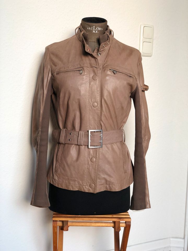 Lederjacke Peuterey Gr. M taupe Modell Juliette in Köln