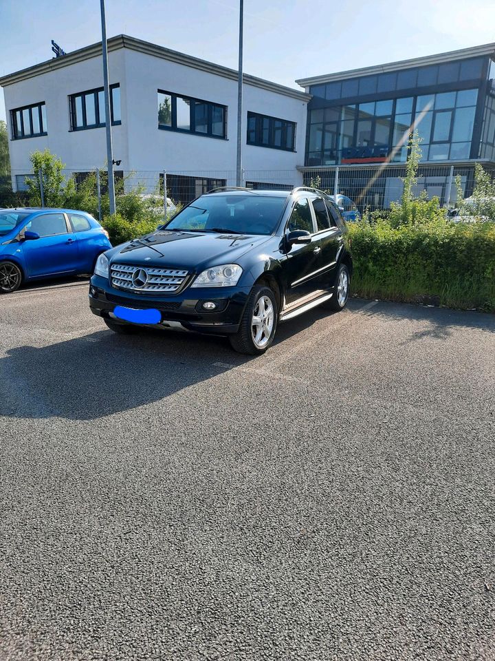 Mercedes ml 320 in Hürth