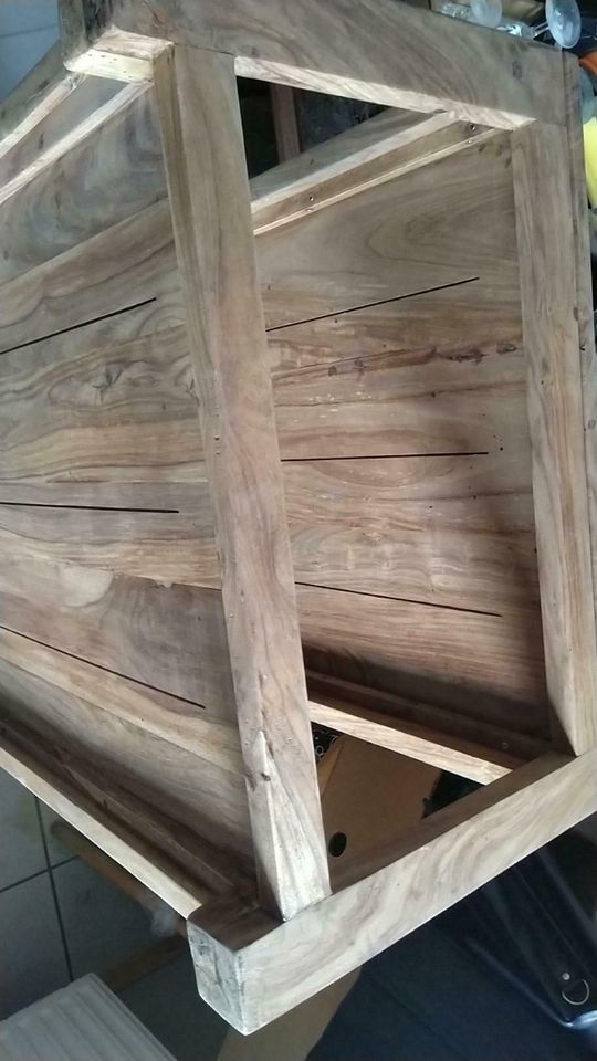 Echtholztisch  / Tisch /wohnzimmertisch  aus Sheesham Holz in Kerpen