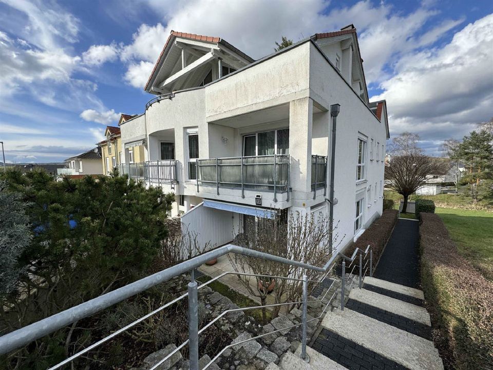 Tolle Erdgeschosswohnung mit Balkon, Terrasse und kl. Garten in ruhiger Lage von Taunusstein in Taunusstein