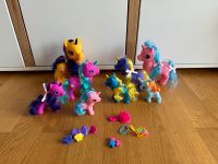 8 Unicorns/Einhörner mit Haarspiel-Zubehör Bayern - Vaterstetten Vorschau