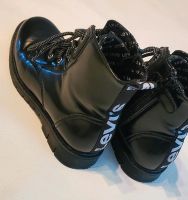 Schuhe Boots Stiefel schwarz Lack Gr. 35 Levis Levi's Nordrhein-Westfalen - Mönchengladbach Vorschau