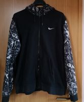 Nike Sweatjacke Größe XL Hessen - Hammersbach Vorschau