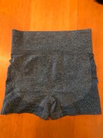 Scrunch short/ legging Grösse S Baden-Württemberg - Bad Mergentheim Vorschau