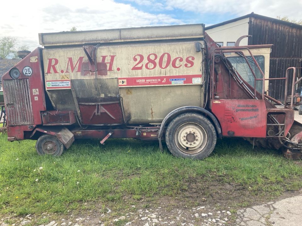 RMH 280 Selbstfahrer Futtermischer in Knetzgau