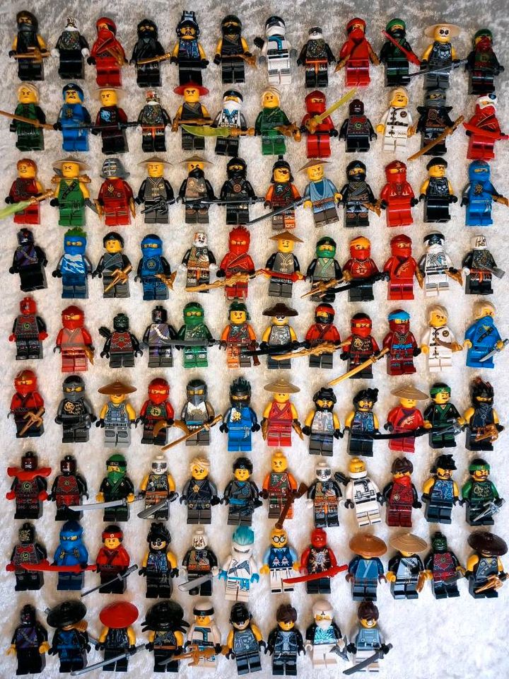Lego Figuren Sammlung Ninjago Ritter Piraten Star Wars in Wildau