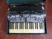 Akkordeon HOHNER Verdi IV, 120 Bässe, gebraucht Baden-Württemberg - Salem Vorschau