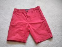 Kurze Hose Herren Shorts rot c&a 32 Berlin - Marzahn Vorschau