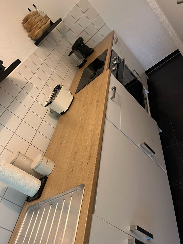 Ikea Küche mit E-Geräten in Siegen