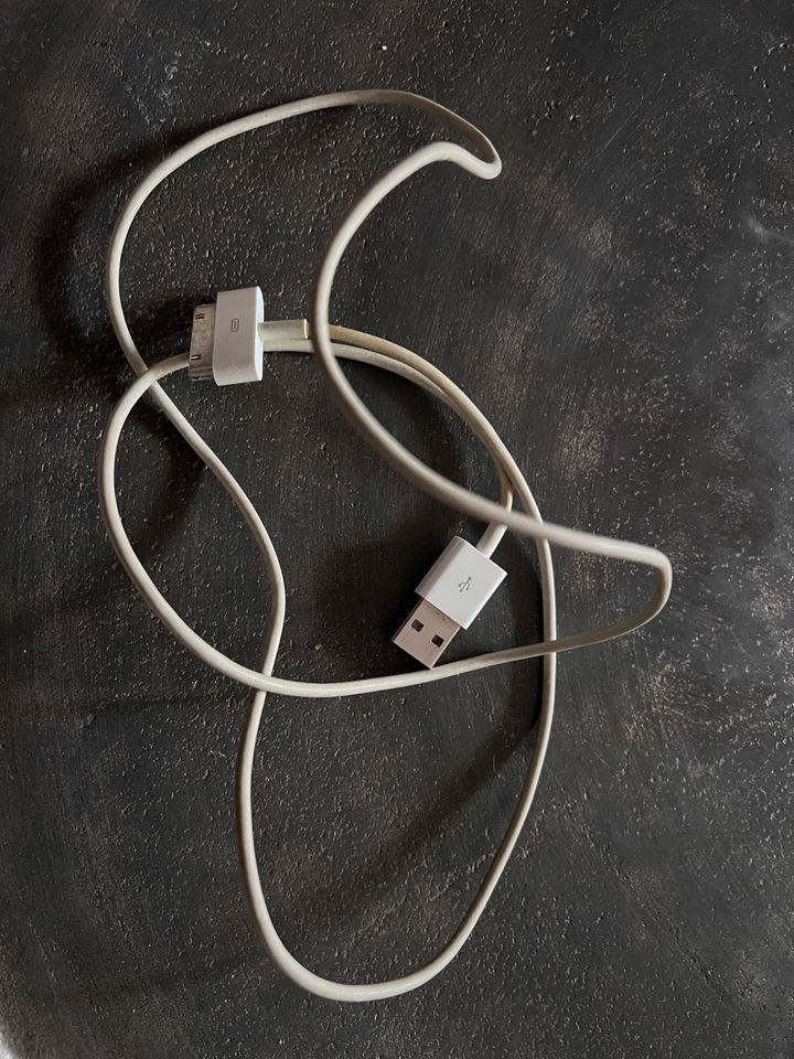 Apple iPod usb Kabel in Berlin