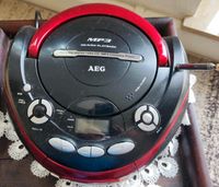 AEG Stereo Radio-, Kassetten, CD/MP3 Spieler in Rot - Schwarz Leipzig - Neustadt-Neuschönefeld Vorschau