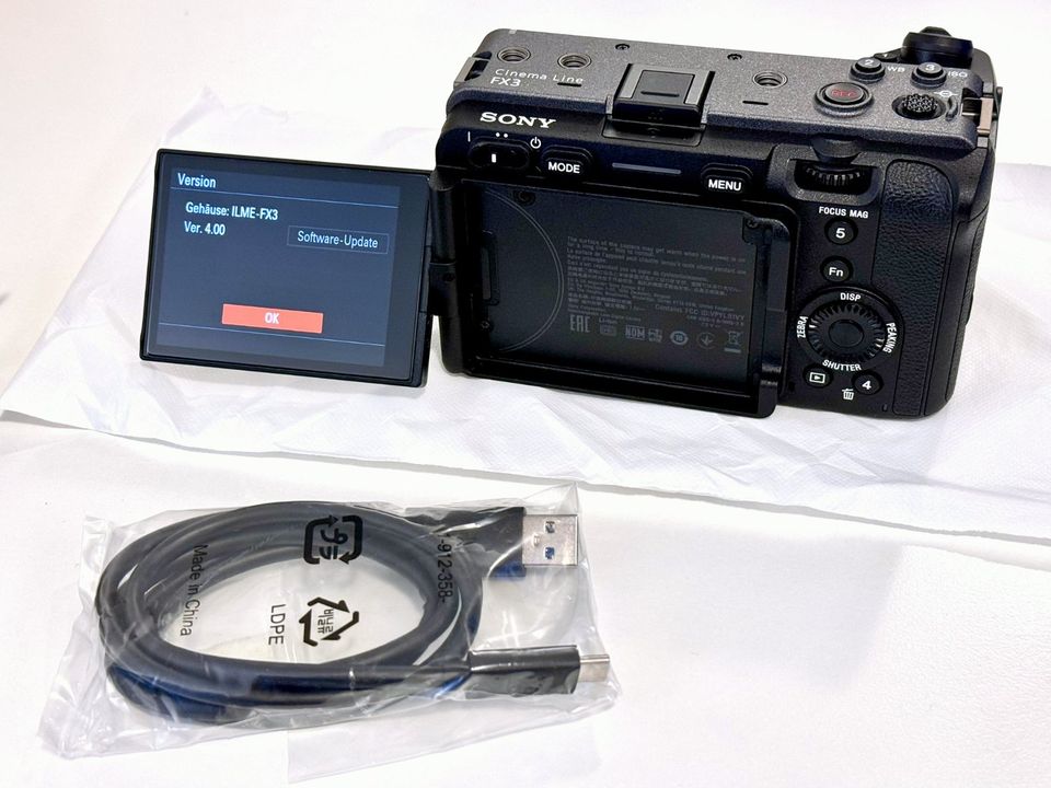 NEU: Sony FX-3 DCI-4K UHD 120p Videokomera ILME-FX3 Cinema Line in Elmshorn