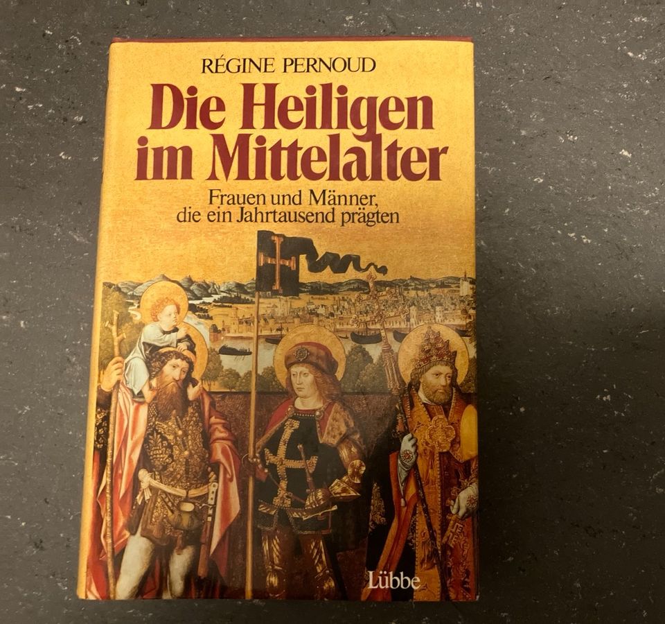 Regine Pernoud Heiligen im Mittelalter Buch Kirchengeschichte in Eichstätt