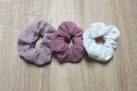 Scrunchies aus Musselin 3-er Set cremeweiß rosa malve Handmade Hessen - Mörfelden-Walldorf Vorschau