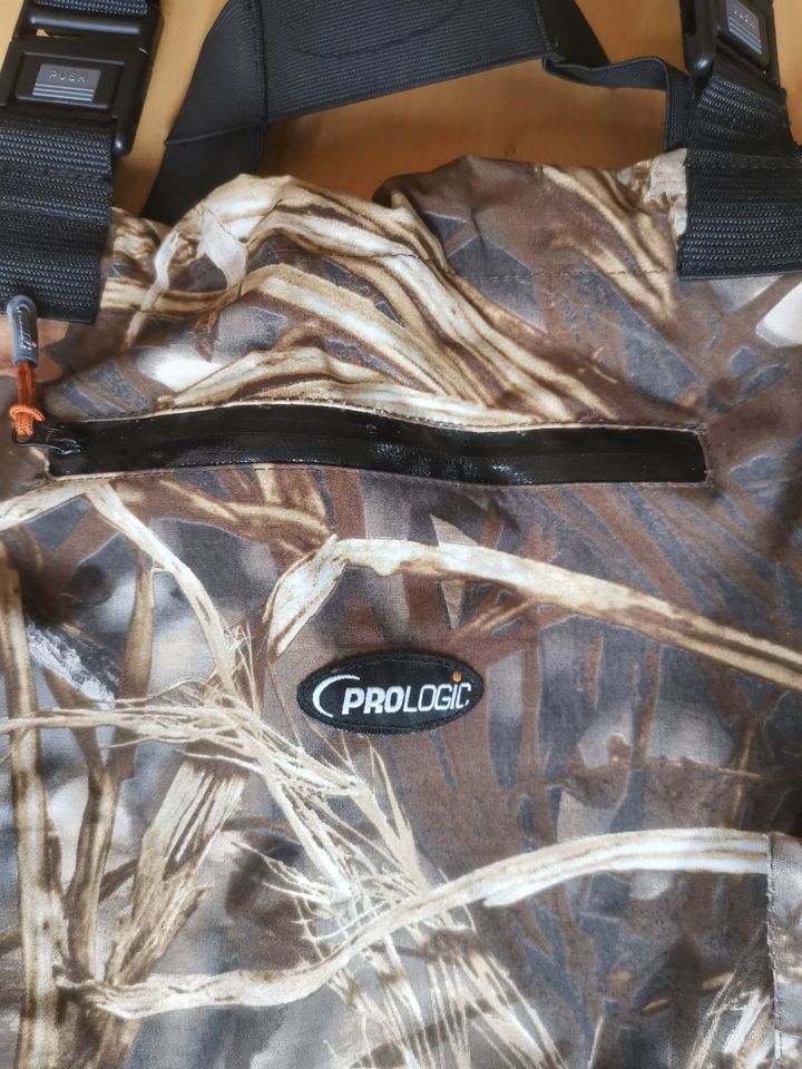 Prologic Taslan Wathose Camou Realtree Gr.42/43 Neu in Arnschwang