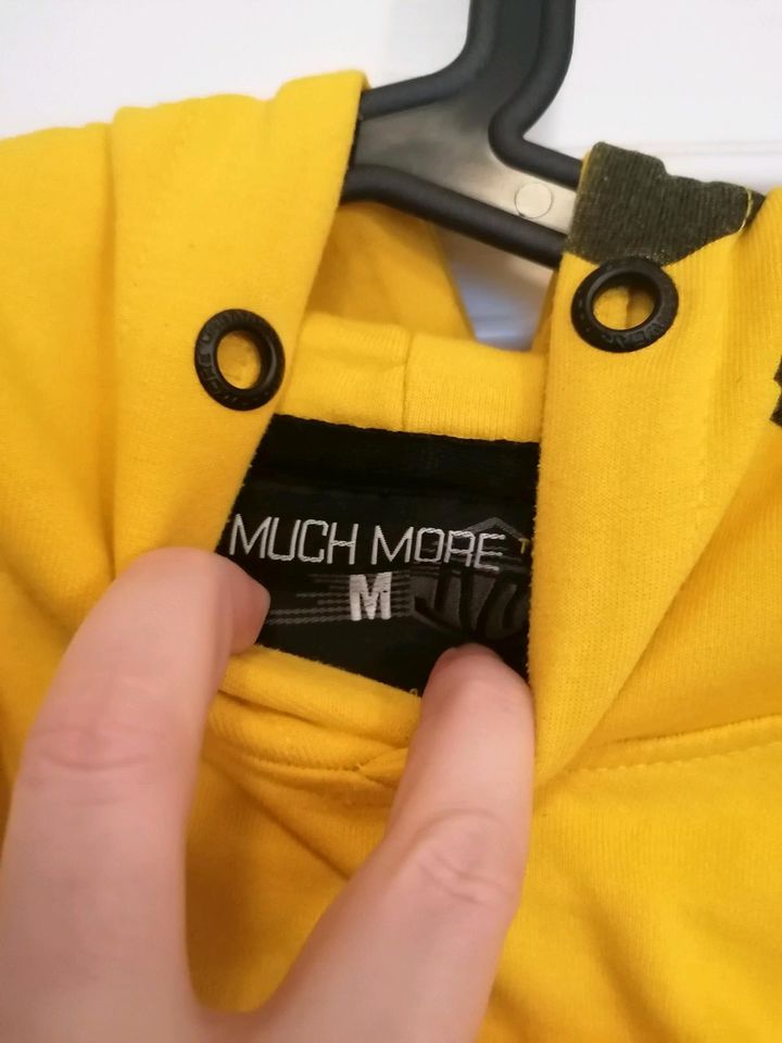 Much More Kapuzenpullover /Hoddie Gr. M in Erkelenz