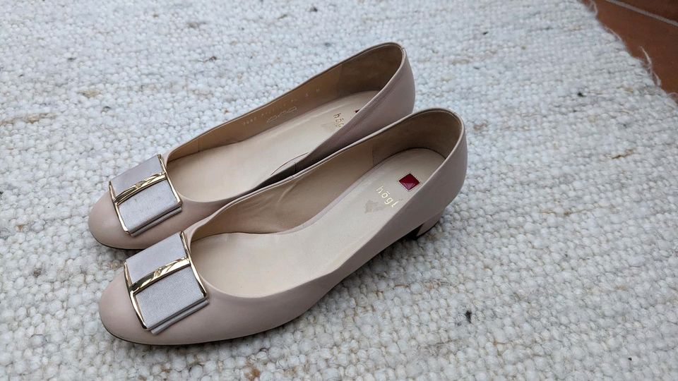 Högl festliche Schuhe Pumps beige-rosé, 1x getragen Gr. 7 1/2 in Probsteierhagen