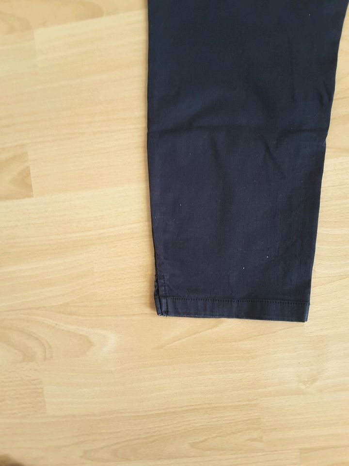 Adagio Jeanshose  Damen 7/8-Länge schwarz in Gr. 38 in Niedernhausen