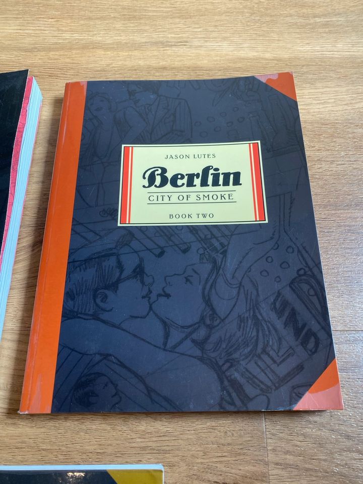 Berlin City of Light Smoke book 1-3 Graphic Novel Comic in Bonn