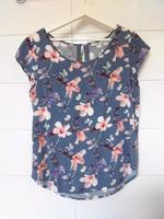 Only life Bluse Shirt mit Blumenprint Gr. 38 M Baden-Württemberg - Engen Vorschau