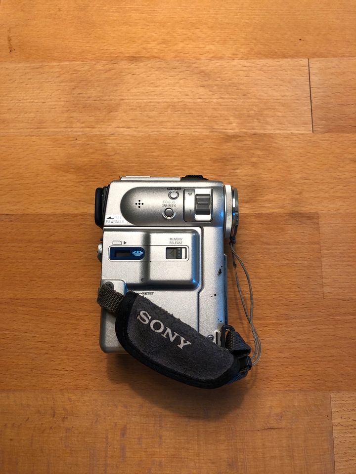 Sony Digital Handycam (1999) in Petershagen