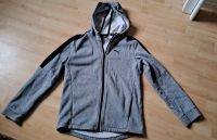 Puma Sportjacke Trainingsjacke grau Gr. 164 13-14 Jahre Baumwolle Dresden - Bühlau/Weißer Hirsch Vorschau