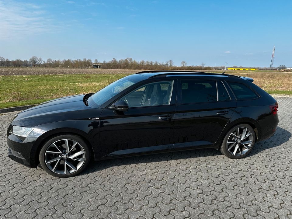 Skoda Superb 4x4 Sportline DSG (TÜV NEU) in Gifhorn