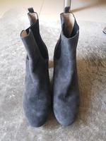 UNISA Stiefeletten grau Gr.41 NEUWERTIG Nordrhein-Westfalen - Nettetal Vorschau