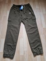 Umbro sporthose gr M Neu Jogginghose cargohose Sachsen - Adorf-Vogtland Vorschau
