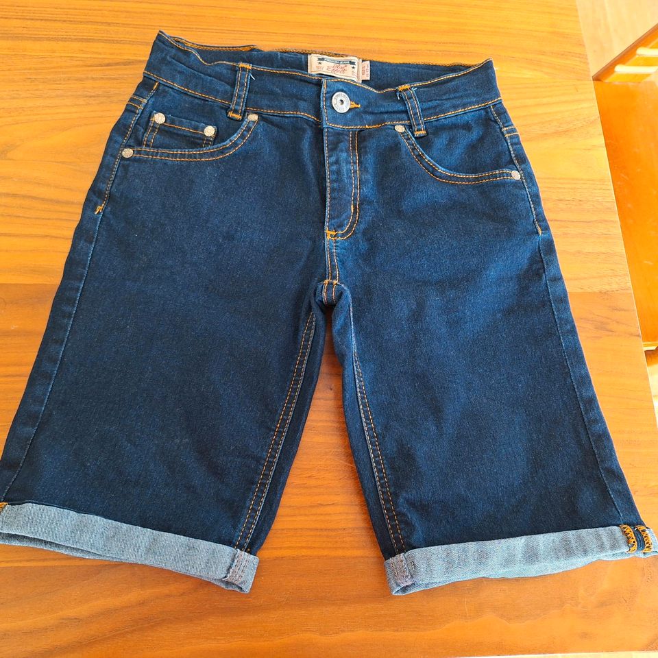 Blue Effect short Jeans blau Gr 152S, ungetragen in Haar