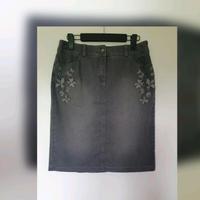Toller Gerry Weber Jeansrock, Gr. 38, grau, Blumenstickereien Baden-Württemberg - Süßen Vorschau