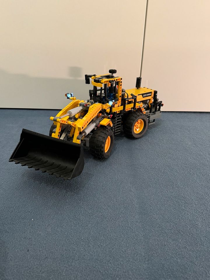 Lego Technic 4265 - Frontlader + Power Function 8293 in Radevormwald