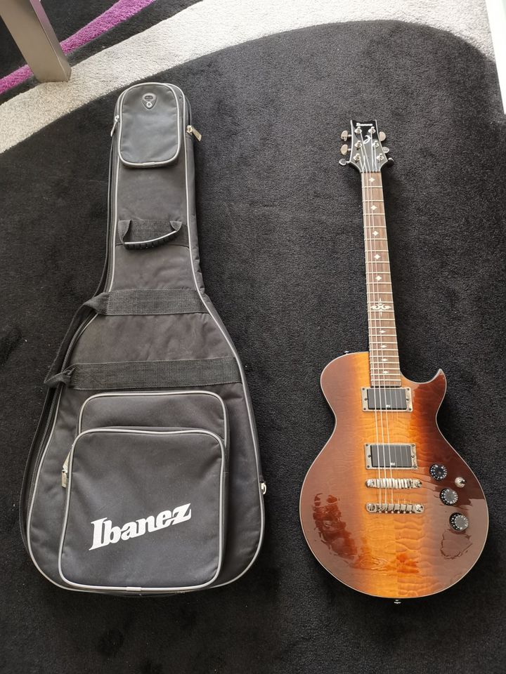 Ibanez ART 300 Les Paul Caiman in Malsch