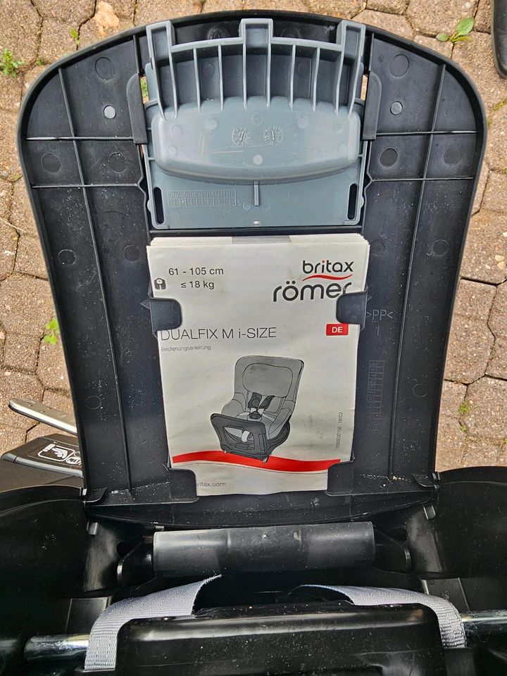 MAXI COSI Titan i-Size ISOFIX AUTOKINDERSITZ in Hamburg