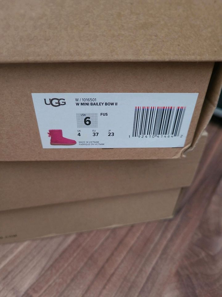 UGG  Schuhe in Ludwigshafen