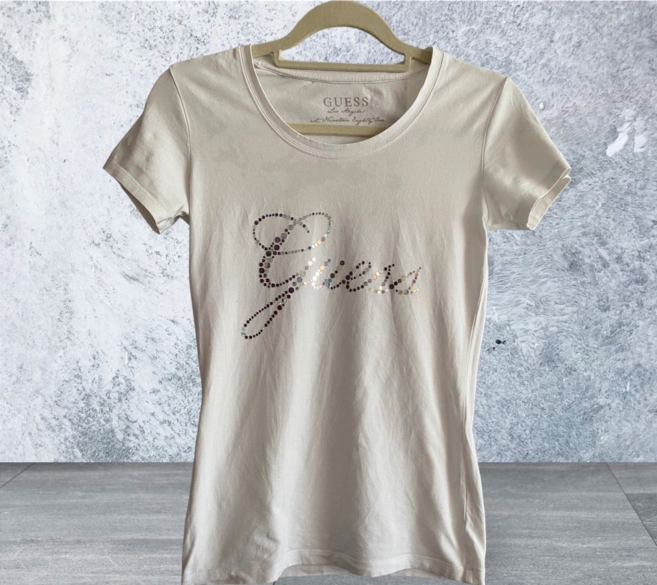 GUESS Damen T-Shirt mit Logo in Weiß Gr.36 in Stuttgart