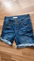 Guess Jeans Short Gr.  27 Bayern - Hallbergmoos Vorschau