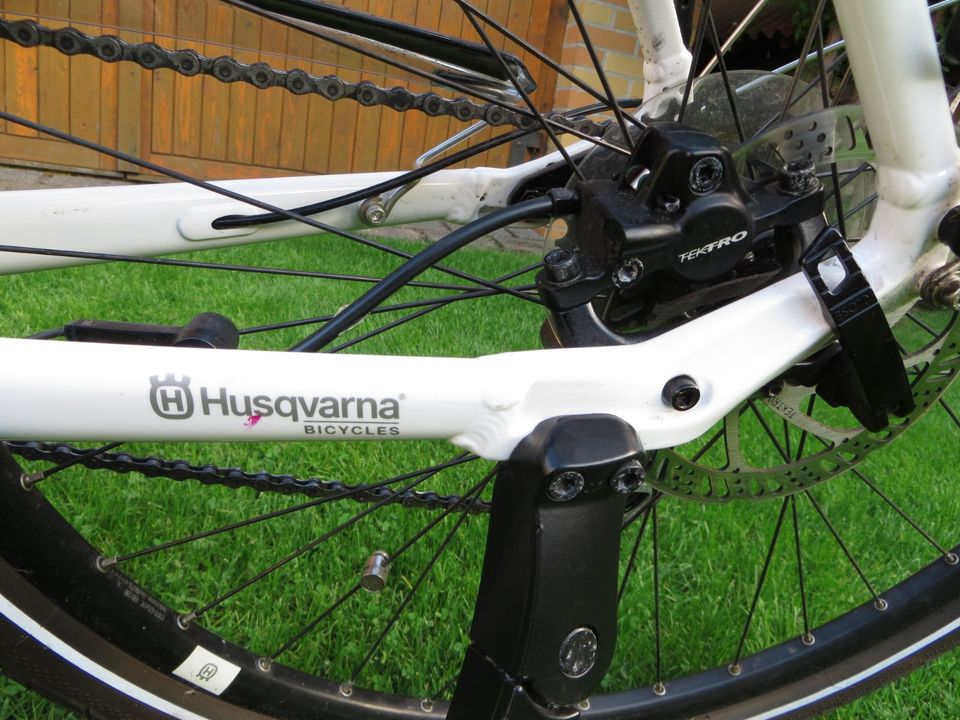 ELEKTROFAHRRAD HUSQVARNA CITYBIKE 28´´ in Halbendorf