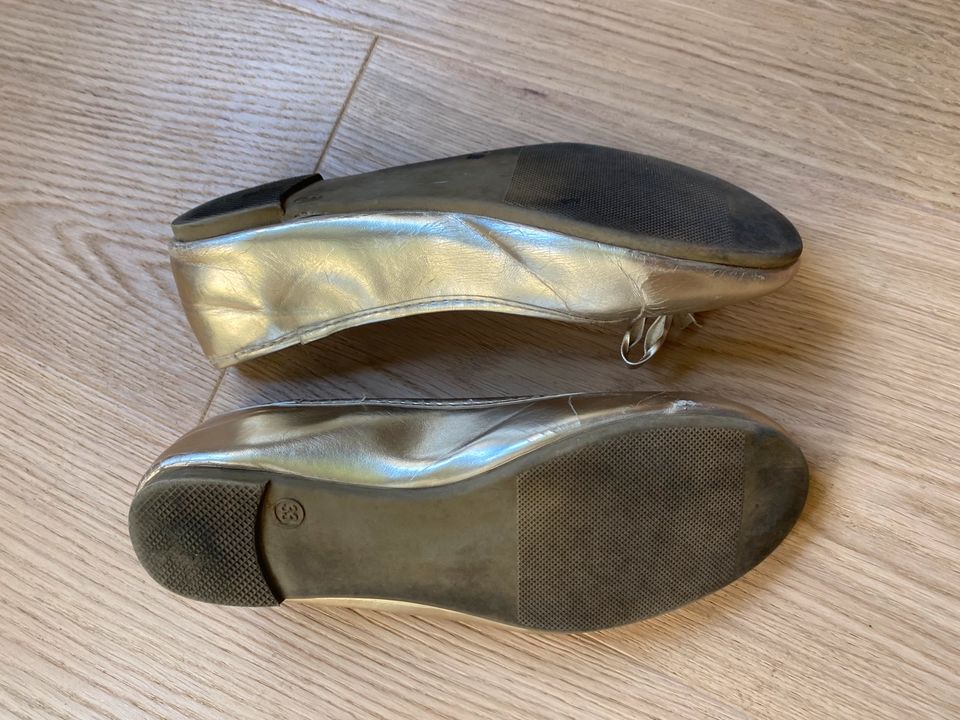 Goldene Ballerinas in München