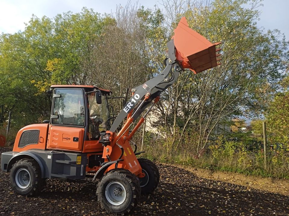 Everun ER12 Radlader Hoflader Bagger SBF in Kaltenlengsfeld