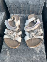 Sandalen, Sandaletten, Leder, Blümchen Brandenburg - Bad Saarow Vorschau