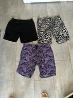 3 Shorts Größe 50/52 Lc waikiki, kik Baden-Württemberg - Pforzheim Vorschau