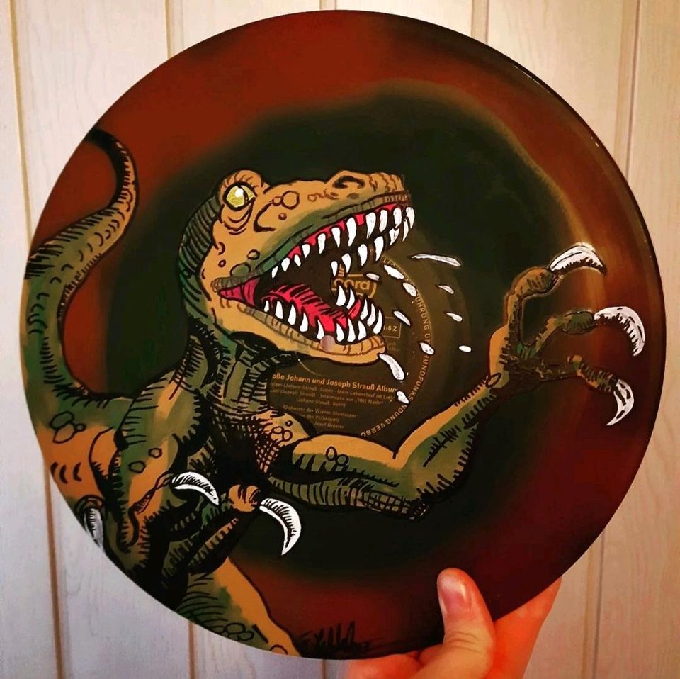 Jurassic Park / Jurassic World Dinosaurier Gemälde Schallplatte in Büdingen