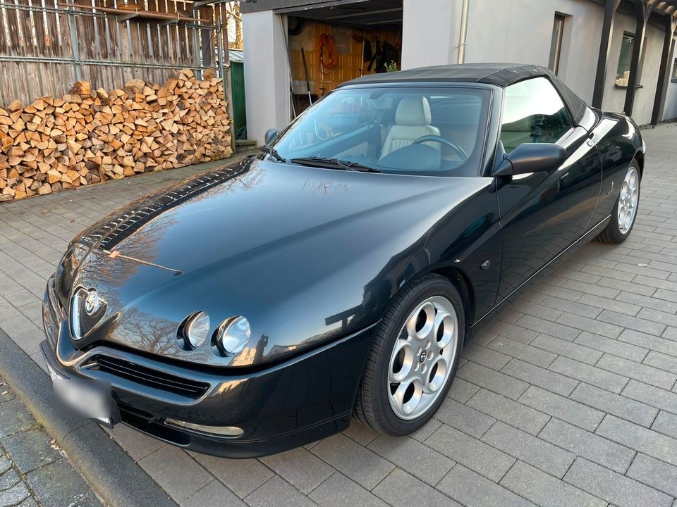Alfa Romeo Spider 2.0 16V T.Spark *Pininfarina*Klima* ATM Tüv neu in Melsbach