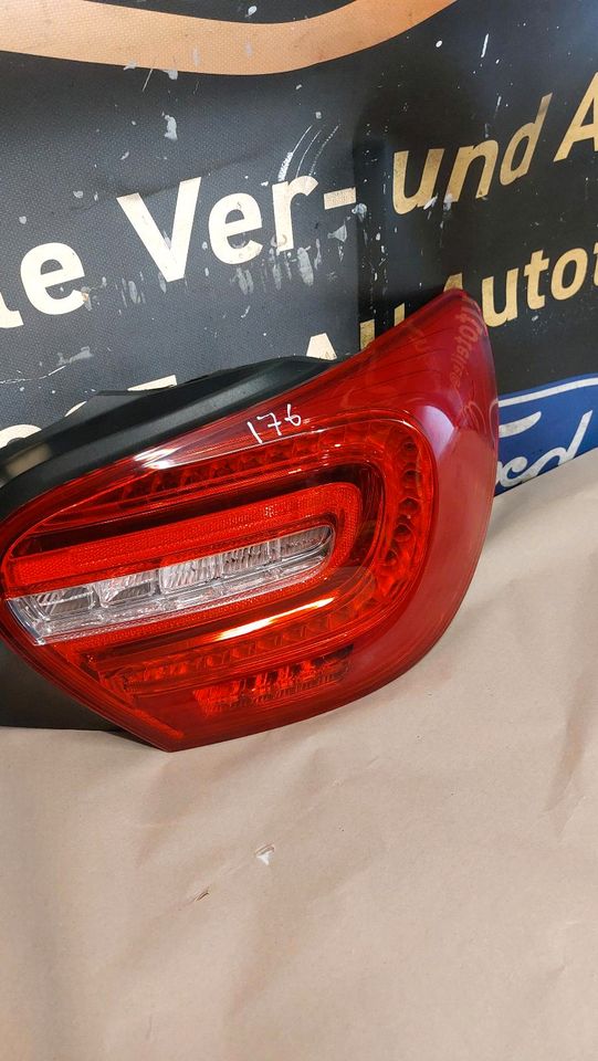 Mercedes A klasse W176 LED Rücklicht recht top Zustan A1769062400 in Bochum