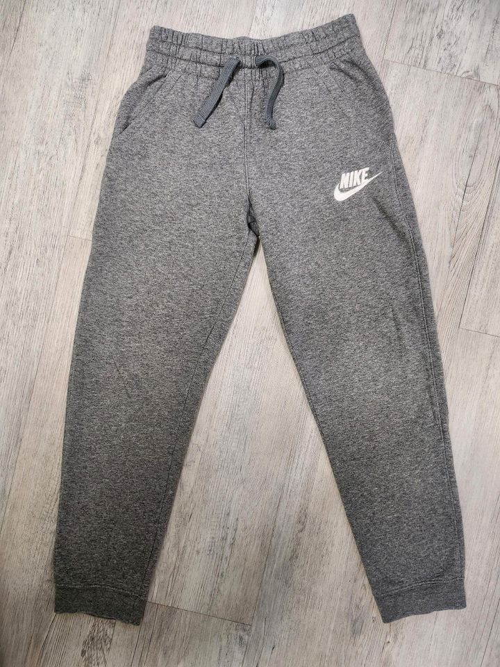 NIKE Jogginghose, Gr. 137 - 147 cm, sehr guter Zustand in Lüdinghausen