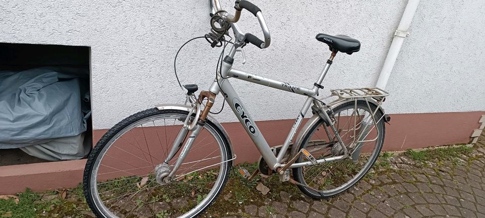 Aluminium Herren Fahrrad 28 Zoll in Dreieich