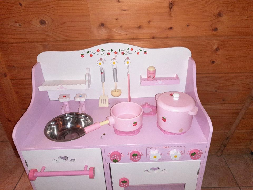 Kinderküche Holz rosa-weiß in Zehlendorf 